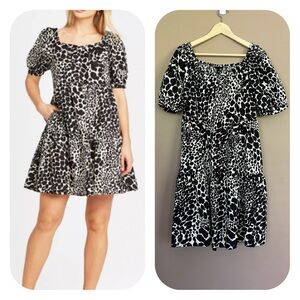{Who What Wear} Short Puff Sleeve Tiered Mini Dress in Black & Ivory - Large